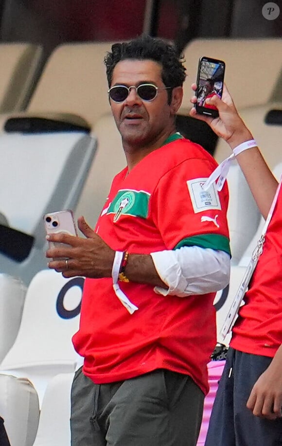 Jamel Debbouze et son fils Léon assistent à la demi-finale de football entre le Maroc et l'Espagne (1-2) lors des Jeux Olympiques de Paris2024 (JO) le 5 aout 2024.