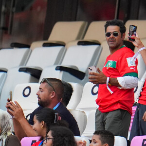 Jamel Debbouze et son fils Léon assistent à la demi-finale de football entre le Maroc et l'Espagne (1-2) lors des Jeux Olympiques de Paris2024 (JO) le 5 aout 2024.