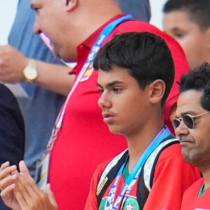 Malgré la présence de l'artiste et de son fils, le Maroc a été éliminé

Jamel Debbouze et son fils Léon assistent à la demi-finale de football entre le Maroc et l'Espagne (1-2) lors des Jeux Olympiques de Paris2024 (JO) le 5 aout 2024.