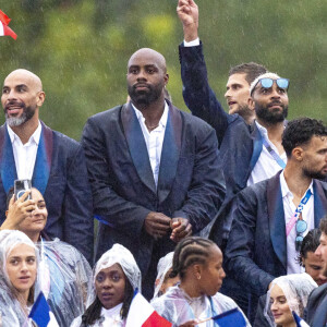 Teddy Riner avec les athlètes français - Les délégations sur la seine pour la cérémonie d'ouverture des Jeux Olympiques (JO) de Paris 2024, à Paris, France, le 26 juillet 2024. Jacovides-Perusseau/Bestimage 