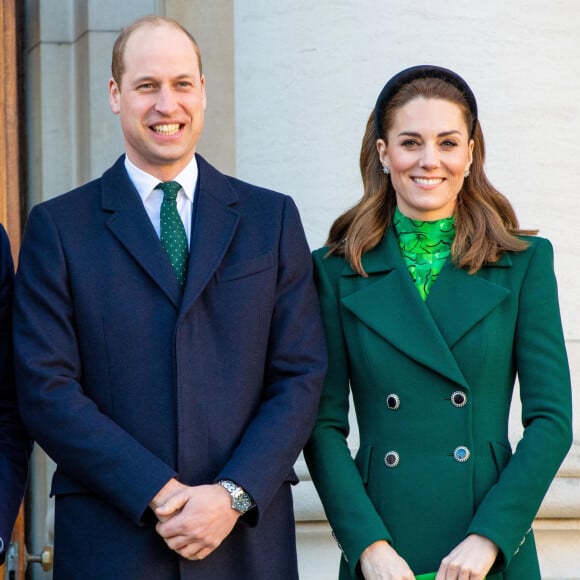 Et son époux le prince William est en première ligne pour la soutenir. Mais à l'annonce de son cancer, le futur roi d'Angleterre aurait été particulièrement choqué.
Londres, ROYAUME-UNI - Kate Middleton, Catherine, princesse de Galles, prince William, William, prince de Galles.