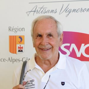 Ce village du Luberon lui permettait d'être incognito
Patrice Laffont - Tournoi de pétanque Grand Prix des Personnalités d 'Isle sur la Sorgue dans le Vaucluse (84) le 24 juin 2017 © Eric Etten / Bestoimage