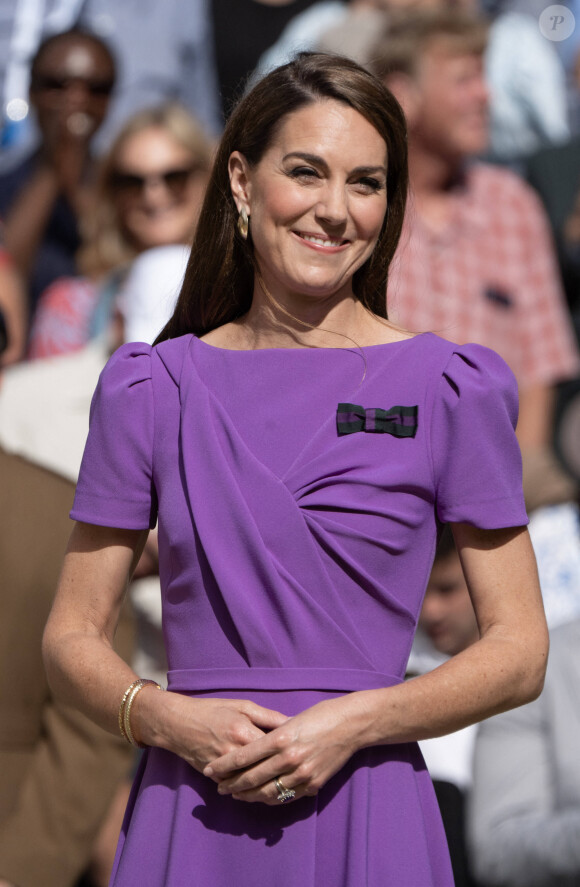 La cuisine était également équipée d'un aga traditionnel (ndlr : un authentique fourneau en fonte). 
La princesse Catherine de Galles lors de la finale Hommes du tournoi de tennis de Wimbledon. Le 14 juillet 2024