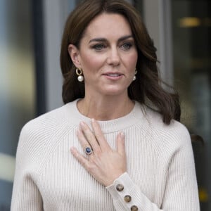 La maison des parents de Kate Middleton a tout d'un palace.
Catherine (Kate) Middleton, princesse de Galles, arrive à l'université de Nottingham dans le cadre de la Journée mondiale de la santé mentale (World Mental Health Day)