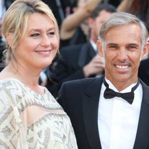 Paul Belmondo (en Dior et chaussures Carvil ) et son ex-femme Luana (robe Alzra et Roger Vivier) - Montée des marches de la cérémonie de clôture du 70ème Festival International du Film de Cannes, France, le 28 mai 2017. © Denis Guignebourg/Bestimage 