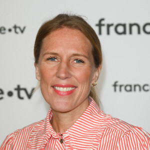 Agathe Lecaron au photocall pour la conférence de presse de rentrée de France TV à la Grande Halle de la Villette à Paris, France, le 6 juillet 2022. © Coadic Guirec/Bestimage  Celebs attend the photocall for France TV's back-to-school press conference at the Grande Halle de la Villette in Paris, France, on July 6, 2022. 