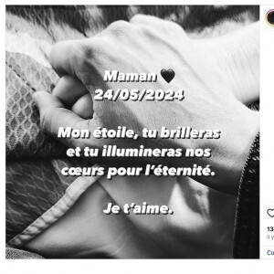 "Maman. 24/05/2024. Mon étoile, tu brilleras et tu illumineras nos coeurs pour l'éternité. Je t'aime", pouvait-on lire à l'époque sur son compte Instagram.
Post de Jean-Baptiste Maunier pour annoncer le décès de sa mère Muriel, le 24 mai 2024. © Instagram via Bestimage