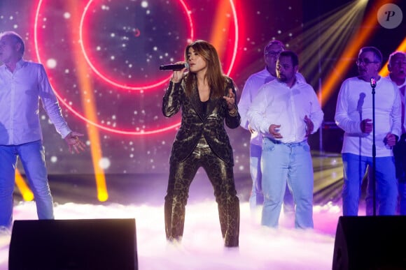 Exclusif - Julie Zenatti - Enregistrement de l'émission "Ce soir on chante pour la protection des animaux", présentée par E.Gossuin et J.Anthony, et diffusée le 17 août sur W9 © Christophe Clovis / Bestimage