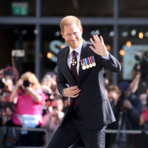 Le prince Harry, duc de Sussex arrive à la célébration du 10ème anniversaire des Invictus Games, en la cathédrale Saint-Paul à Londres, le 8 mai 2024. Venu sans sa femme et ses enfants, il ne rencontrera pas son père qui lutte actuellement contre un cancer. 