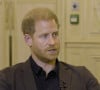 Il s'agit de son oncle par alliance Lord Robert Fellowes
Prince Harry