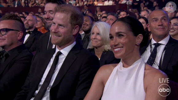 Le prince Harry, duc de Sussex et Meghan Markle, duchesse de Sussex, lors de la cérémonie des "ESPY Awards 2024" à Los Angeles, le 11 juillet 2024. 