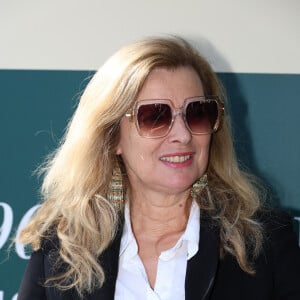 Valerie Trierweiler lors de la 90ème édition au café Les Deux Magots, le 25 septembre 2023 à Paris. G.Boley est le lauréat de cette année pour son livre "A ma soeur et unique" (Ed. Grasset). © Denis Guigenbourg / Bestimage