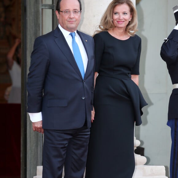 François Hollande president de la republique et Valerie Trierweiler - Diner en l'honneur de Mr Joachim Gauck president federal d'Allemagne au palais de l'Elysee a Paris le 3 septembre 2013.