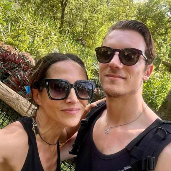 Fabienne Carat est désormais en couple avec Léo. Elle a officialisé leur relation en février dernier.
Fabienne Carat en couple avec le charmant Léo Deux. Instagram