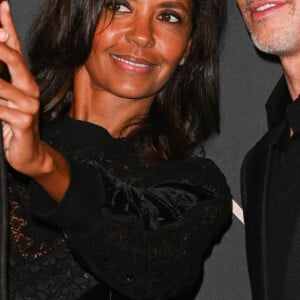 Brad Pitt et Karine Le Marchand à la première du film "Babylon" au cinéma Le Grand Rex à Paris, France, le 14 janvier 2023. © Coadic Guirec/Bestimage 