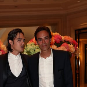 Exclusif - Anthony Delon avec son frère Alain-Fabien Delon au cocktail de la 10ème édition du "Global Gift Gala" à l'hôtel Four Seasons George V à Paris, le 3 juin 2019. © Cyril Moreau/Global Gift Foundation/Bestimage