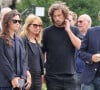 Mère des aînés Fabrice et Axelle Laffont
Louise Laffont et son mari Fabrice Laffont entourent Axelle Laffont et son compagnon Romain Sichez - Sortie des obsèques de P.Laffont dans la salle de la Coupole du cimetière du Père-Lachaise à Paris, le 23 août 2024. © Dominique Jacovides / Bestimage