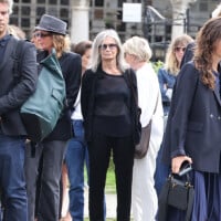 Patrice Laffont : Sa première femme Catherine présente au Père-Lachaise, soutien discret pour leurs deux grands enfants