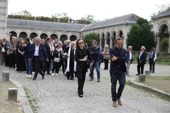 Mathilde Laffont, Fabrice Laffont arrivent aux funérailles de Patrice Laffont au cimetière du Père Lachaise le 23 août 2024 à Paris, France. Photo par Nasser Berzane/ABACAPRESS.COM