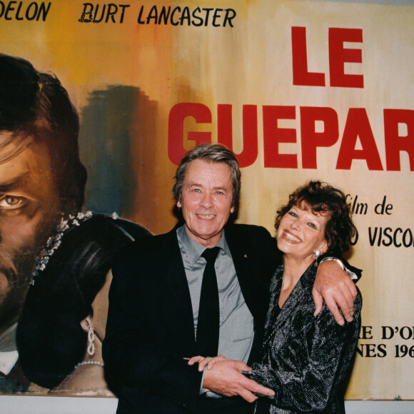 Claudia Cardinale et Alain Delon en 2001