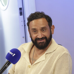 Exclusif - Cyril Hanouna sur le plateau de l'émission "On a marché sur la tête" dans les studios de Europe 1 à Paris le 20 juin 2024. © Jack Tribeca / Bestimage