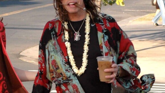 Steven Tyler d'Aerosmith fait son nabab à Hawaï !