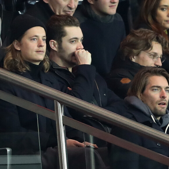 Pierre Sarkozy, Louis Sarkozy, Jean Sarkozy et Camille Lacourt dans les tribunes lors du match de Ligue 1 Paris Saint-Germain - Toulouse FC au parc des Princes à Paris, France, le 19 février 2017. Le PSG fait match nul 0-0 contre le TFC. © Cyril Moreau/Bestimage 