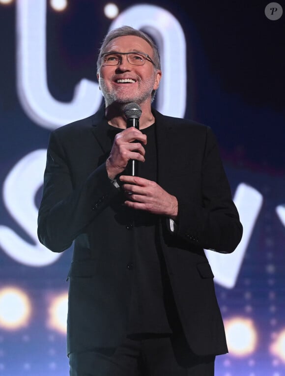 Exclusif - Laurent Ruquier - Anne Roumanoff fête ses 35 ans de carrière avec le spectacle "Anne Roumanoff & Co s'amusent" à l'Olympia de Paris le 4 décembre 2022. © Coadic guirec/Bestimage