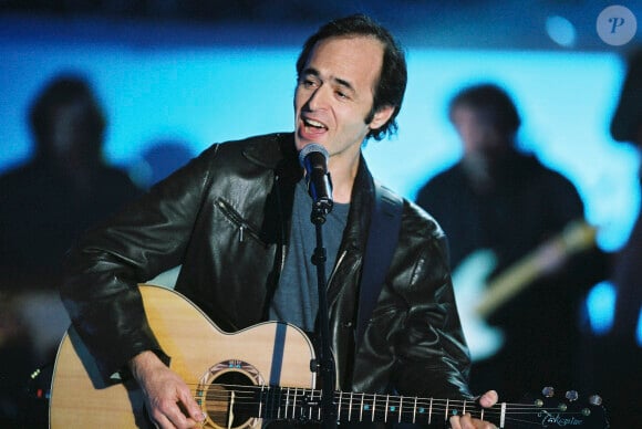  "J'étais en train de discuter avec Jean-Jacques Goldman, le plus grand artiste vivant de la chanson française !"
Jean-Jacques Goldman lors d'une emission spéciale Céline Dion sur TF1 le 12 novembre 2004.