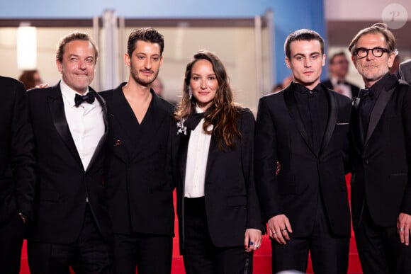 "Désormais, on filtrera les demandes de tournage", ajoute-t-il
 
Patrick Mille, Pierre Niney, Anaïs Demoustier (enceinte), Julien De Saint-Jean, Matthieu Delaporte - Descente des marches du film " Le comte de Monte-Cristo " lors du 77ème Festival International du Film de Cannes, au Palais des Festivals à Cannes. Le 22 mai 2024 © Jacovides-Moreau / Bestimage