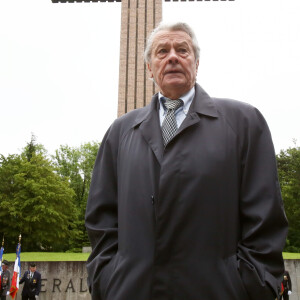Alain Delon participe aux commémorations du 76 ème anniversaire de l'Appel du 18 juin prononcé par le Général de Gaulle en 1940 à Colombey-les-deux-Eglises, le 18 Juin 2016. © Dominique Jacovides/Bestimage 