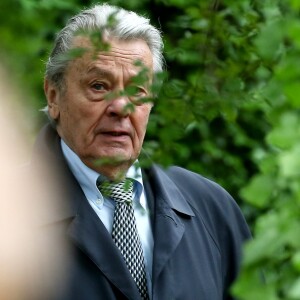 Alain Delon participe aux commémorations du 76 ème anniversaire de l'Appel du 18 juin prononcé par le Général de Gaulle en 1940 à Colombey-les-deux-Eglises, le 18 Juin 2016. © Dominique Jacovides/Bestimage 