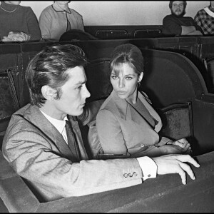 Archives - Alain Delon et son ex-femme Nathalie au concert de Leo Ferre à Bobino.