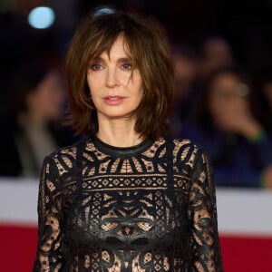 Anne Parillaud à la première du film "A la recherche" lors de la 18ème édition du festival du film de Rome le 24 octobre 2023. 