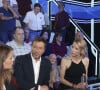 ...explique qu'il ne se réjouira jamais de la fermeture d'une chaîne.Valérie Benaim, Bernard Montiel, Tiphaine Auzière, Cyril Hanouna sur le plateau de l'émission " TPMP " présentée par C.Hanouna et diffusée en direct sur C8, Paris, France, le 27mai 2024. © Jack Tribeca / Bestimage 