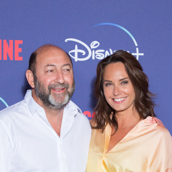 Kad Merad et Julia Vignali assistent à la première de la série Disney+ 'Oussekine' au Grand Rex le 09 mai 2022 à Paris, France. Photo par Nasser Berzane/ABACAPRESS.COM