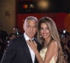 Il a fait sensation aux côtés de son épouse Amal, sur le tapis rouge en amont de la projection de Wolfs, le nouveau film de Jon Watts dans lequel il joue. 
George Clooney, Amal Clooney à la projection de "Wolfs" lors du 81ème festival international du film de Venise, la Mostra le 1er septembre 2024.