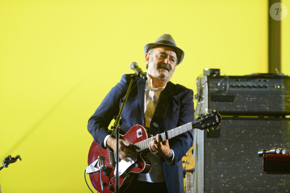 
Louis Chedid - Cérémonie des 31 èmes Victoires de la Musique au Zénith de Paris le 12 février 2016 © Guirec Coadic / Bestimage 