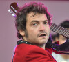 Louis Chedid, père du chanteur M, prépare la sortie de son 18e album studio intitulé River, River
La famille Chedid (Louis, Matthieu, Joseph et Anna Chedid) réunie pour un concert lors de la Fête de l'Humanité dans le Parc de la Courneuve à Paris