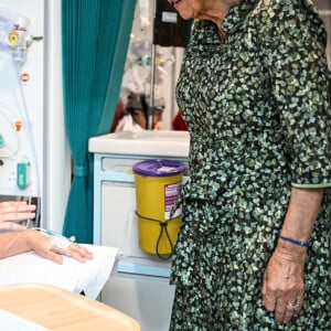 Camilla Parker Bowles, reine consort d'Angleterre inaugure le centre de cancerologie Dyson à Bath, Somerset au Royaume-Uni le 3 septembre 2024. 