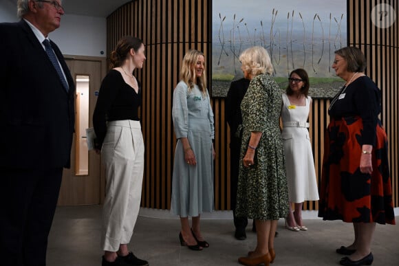 Camilla Parker Bowles, reine consort d'Angleterre inaugure le centre de cancerologie Dyson à Bath, Somerset au Royaume-Uni le 3 septembre 2024. 