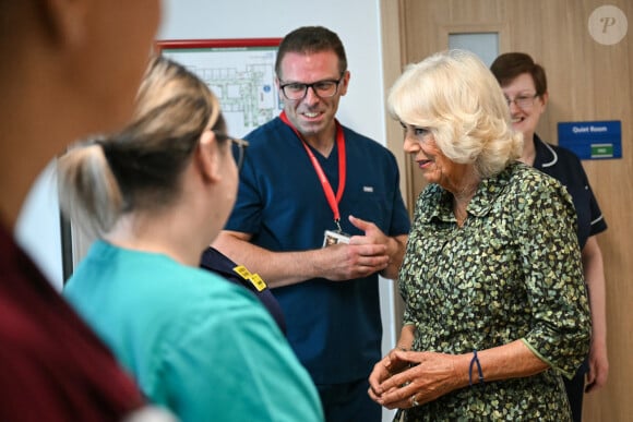 Camilla Parker Bowles, reine consort d'Angleterre inaugure le centre de cancerologie Dyson à Bath, Somerset au Royaume-Uni le 3 septembre 2024. 