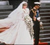 D'après "The Sun", Lady Di avait rédigé "une lettre de souhaits" dans laquelle elle a donné des directives quant à l'avenir de ses bijoux s'il lui arrivait malheur. 
ARCHIVES du mariage de Diana Spencer et de Charles III à Londres en 1981.