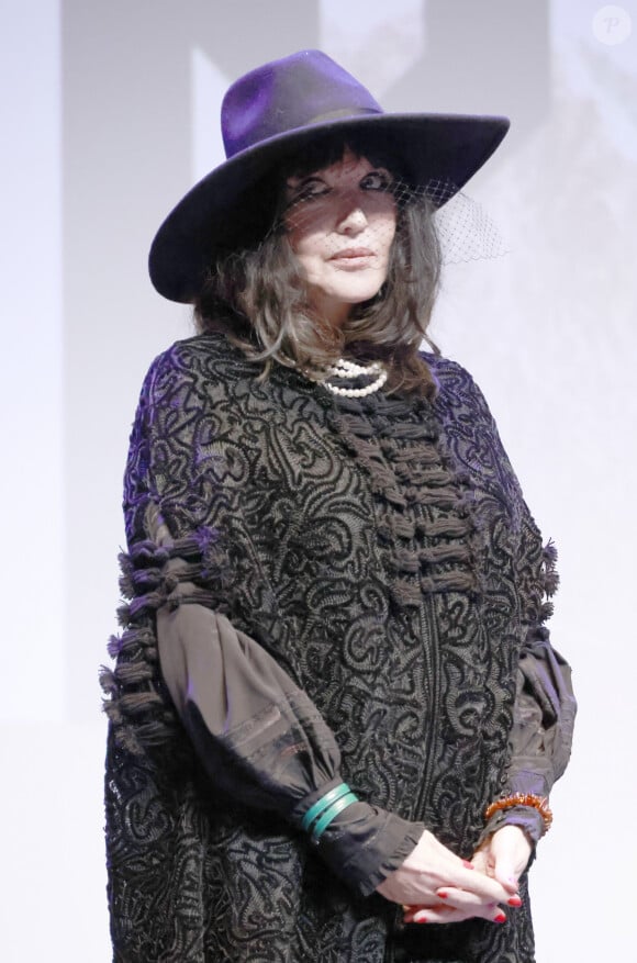 Isabelle Adjani à la soirée de présentation du téléfilm "Diane de Poitiers" lors de la 24ème édition du Festival de la Fiction TV de La Rochelle, France, le 16 septembre 2022. © Christophe Aubert/Bestimage 