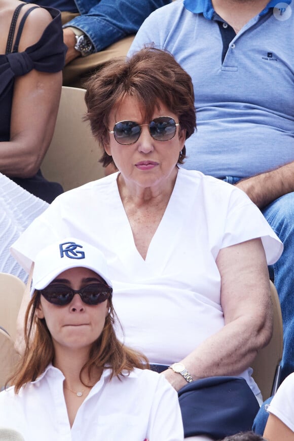 Roselyne Bachelot - Célébrités dans les tribunes de la finale Dames des Internationaux de Tennis de Roland Garros à Paris le 8 juin 2024. © Jacovides-Moreau/Bestimage 