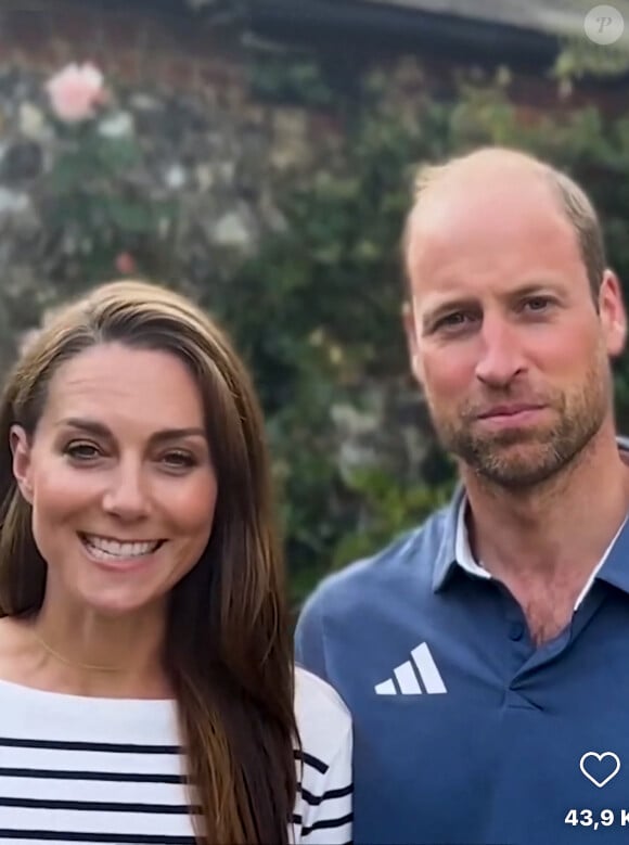 Kate Middleton a pris la parole ce vendredi 6 septembre sur X (ancien Twitter) pour féliciter la nomination du nouveau directeur des Scouts britanniques
Le prince William, prince de Galles, avec une barbe de quelques jours et Catherine (Kate) Middleton, princesse de Galles félicitent les athlètes britanniques dans une vidéo, à l'issue les Jeux Olympiques de Paris2024 (JO). © Instagram / Prince and Princess of Wales via Bestimage 