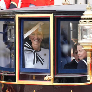 Kate Middleton, princesse de Galles - Les membres de la famille royale britannique au balcon du Palais de Buckingham lors de la parade militaire "Trooping the Colour" à Londres le 15 juin 2024 © Julien Burton / Bestimage 