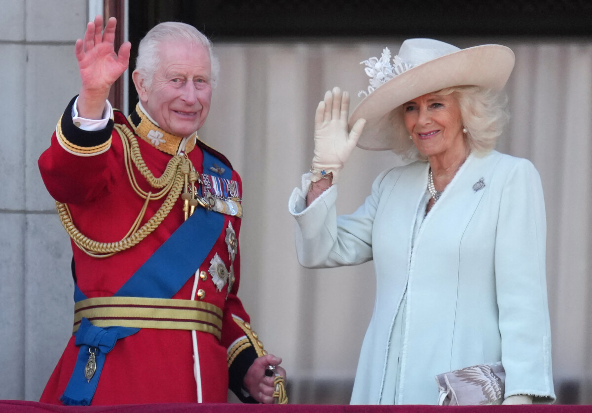 Photo Le Roi Charles III D Angleterre Et La Reine Consort Camilla photo-le-roi-charles-iii-d-angleterre-et-la-reine-consort-camilla