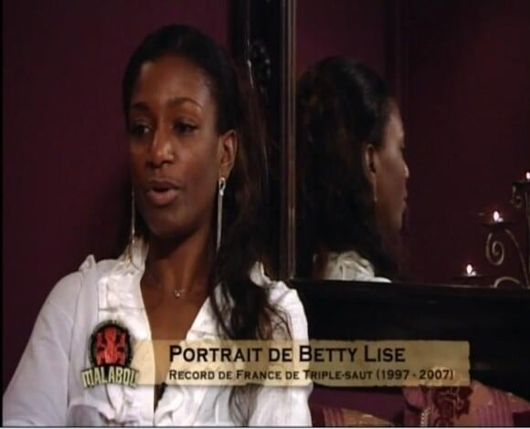 Betty Lise est froussarde... mais vient quand même sur Koh Lanta !(épisode 1/26 mars 2010)
