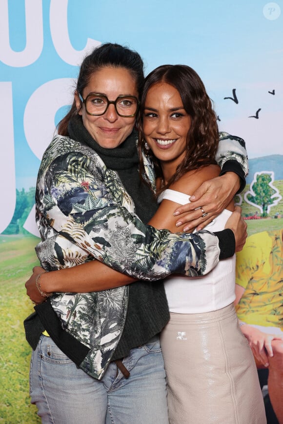 Audrey Dana, Alice Belaidi assistent à la première du film 'Un P'tit Truc En Plus' à l'Ugc Normandie le 25 avril 2024 à Paris, France. Photo par Nasser Berzane/ABACAPRESS.COM